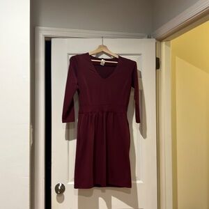 Maroon cotton 3/4 sleeve dress with pockets